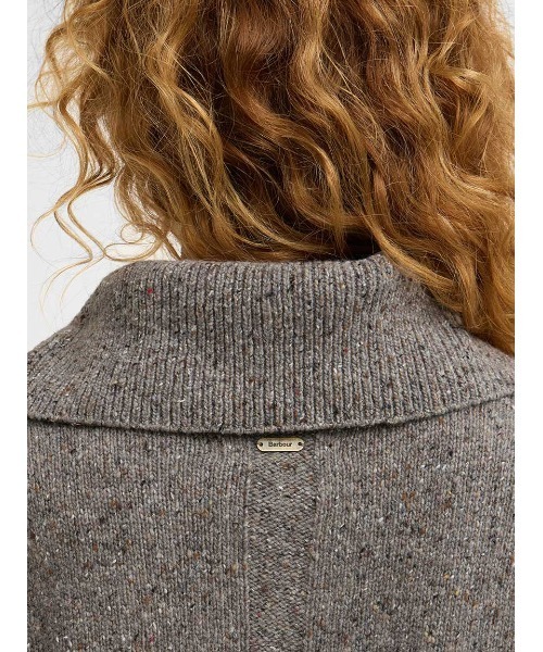 Barbour（バブアー）の「Lavensdale ハーフジップ ニット（ニット/セーター・レディース・ブラウン/レッド/ライトベージュ・6/8）」の14枚目の写真