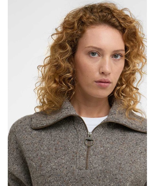Barbour（バブアー）の「Lavensdale ハーフジップ ニット（ニット/セーター・レディース・ブラウン/レッド/ライトベージュ・6/8）」の15枚目の写真