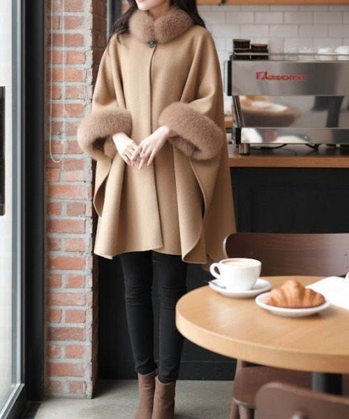 セール】部分ファー付ウールケープ（ポンチョ）｜cammie（キャミー）の
