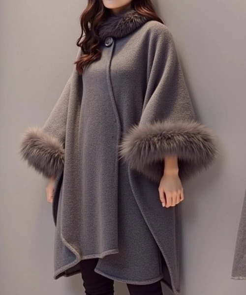 セール】部分ファー付ウールケープ（ポンチョ）｜cammie（キャミー）の
