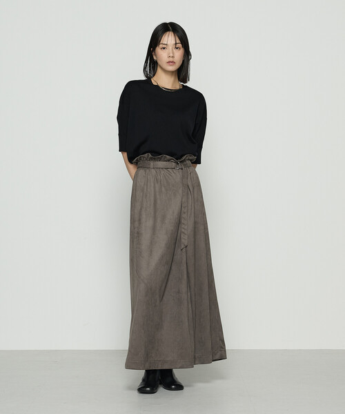 Gabardine K.T（ギャバジンケーティー）の「ポリスエード ラップ風スカート（スカート・レディース・キナリ/カーキ/ブラック・9号/7号）」の11枚目の写真