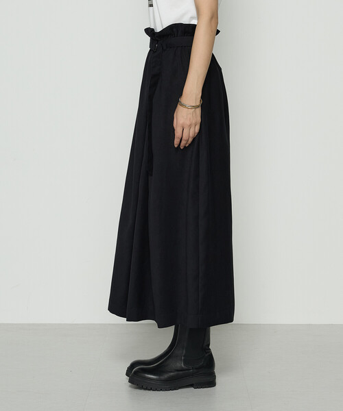 Gabardine K.T（ギャバジンケーティー）の「ポリスエード ラップ風スカート（スカート・レディース・キナリ/カーキ/ブラック・9号/7号）」の14枚目の写真