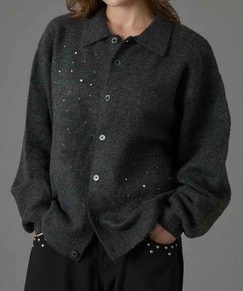 ONCILY(オンシェリー)の「RHINESTONE KNIT POLO CARDIGAN / ラインストーンニットポロカーディガン(カーディガン/ボレロ・メンズ・チャコールグレー/ブルー・SMALL/MEDIUM/LARGE)」の9枚目の写真