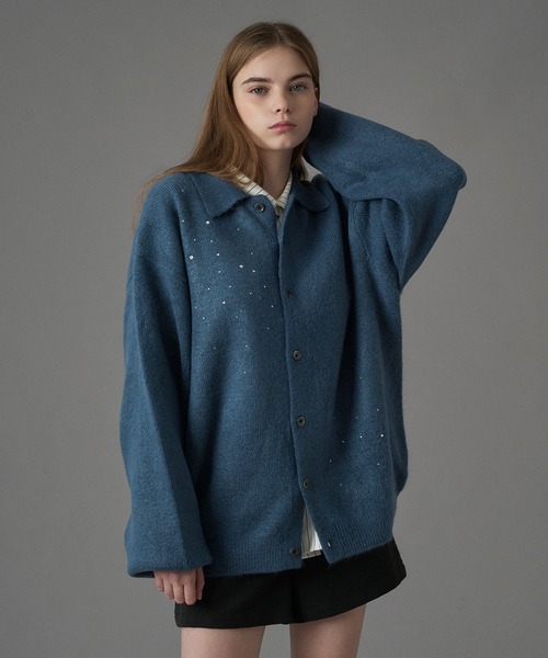 ONCILY(オンシェリー)の「RHINESTONE KNIT POLO CARDIGAN / ラインストーンニットポロカーディガン(カーディガン/ボレロ・メンズ・チャコールグレー/ブルー・SMALL/MEDIUM/LARGE)」の3枚目の写真