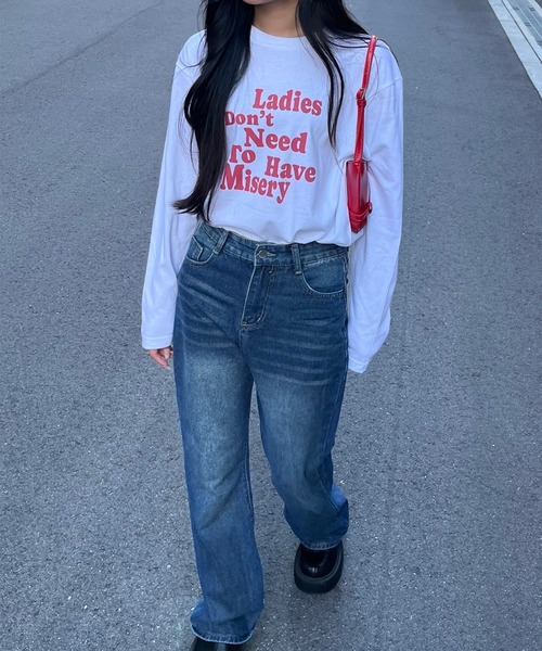 etta(エタ)の「英字プリントロンT/長袖Tシャツ(Tシャツ/カットソー・レディース・ホワイト・MEDIUM/LARGE/SMALL)」の1枚目の写真