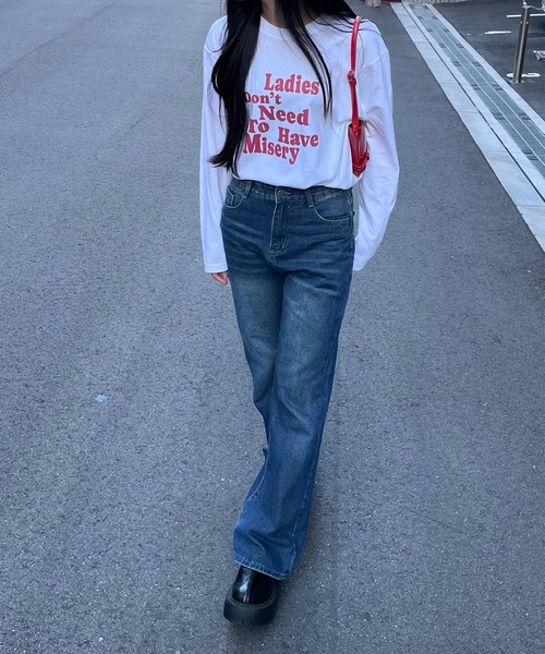 etta(エタ)の「英字プリントロンT/長袖Tシャツ(Tシャツ/カットソー・レディース・ホワイト・MEDIUM/LARGE/SMALL)」の6枚目の写真