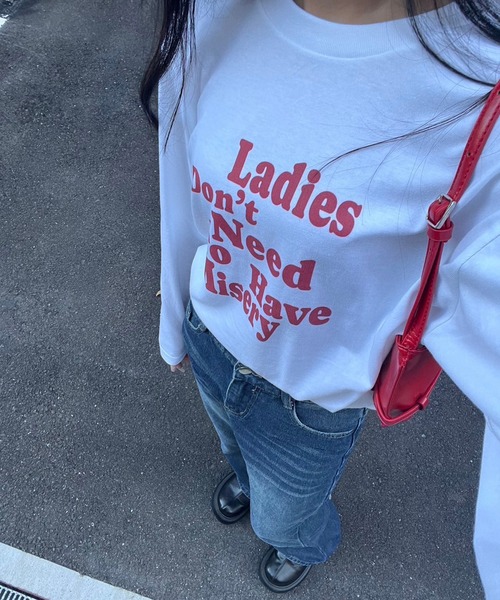 etta(エタ)の「英字プリントロンT/長袖Tシャツ(Tシャツ/カットソー・レディース・ホワイト・MEDIUM/LARGE/SMALL)」の7枚目の写真