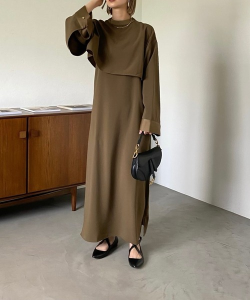 CFT.（シフト）の「ショートライニングサテン2wayブラウス（シャツ/ブラウス・レディース・グレイッシュベージュ・M）」の4枚目の写真