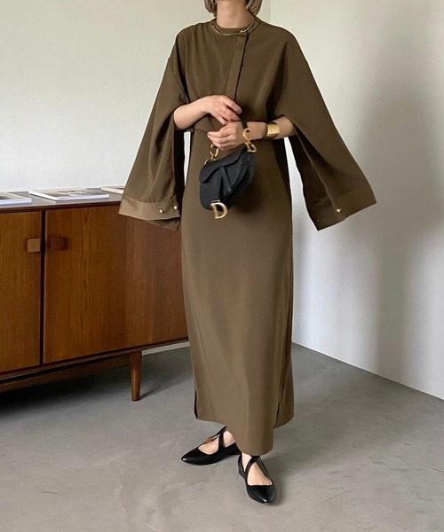 CFT.（シフト）の「ショートライニングサテン2wayブラウス（シャツ/ブラウス・レディース・グレイッシュベージュ・M）」の6枚目の写真