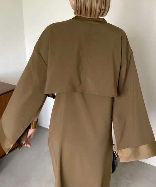 CFT.（シフト）の「ショートライニングサテン2wayブラウス（シャツ/ブラウス・レディース・グレイッシュベージュ・M）」の14枚目の写真