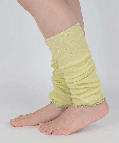 NAIGAI(ナイガイ)の「NAIGAI COMFORT ふんわりガーゼ 肌側シルク 2重編み レッグウォーマー 93072330(レッグウォーマー・レディース・ブラウン系その他/サックスブルー/サンドベージュ/グリーン系その他・FREE)」の4枚目の写真