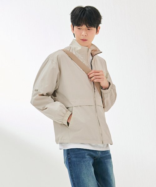 CHASECULT(チェイスカルト)の「男性バックプリントグラフィックブルゾンジャケット-DARK4131B0X(ブルゾン・メンズ・Beige・105/100/95)」の4枚目の写真