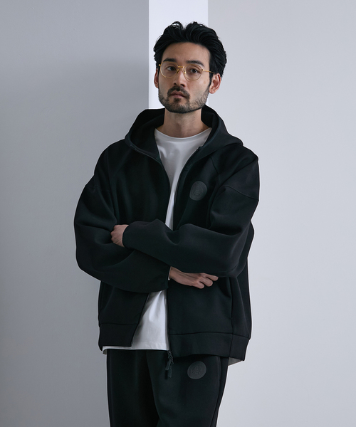 PARIS SAINT-GERMAIN(パリサンジェルマン)の「【Paris Saint-Germain / パリ・サン=ジェルマン】 JP Active Hoodie(パーカー・メンズ・ブラック/チャコールグレー・MEDIUM/LARGE/X-LARGE)」の4枚目の写真