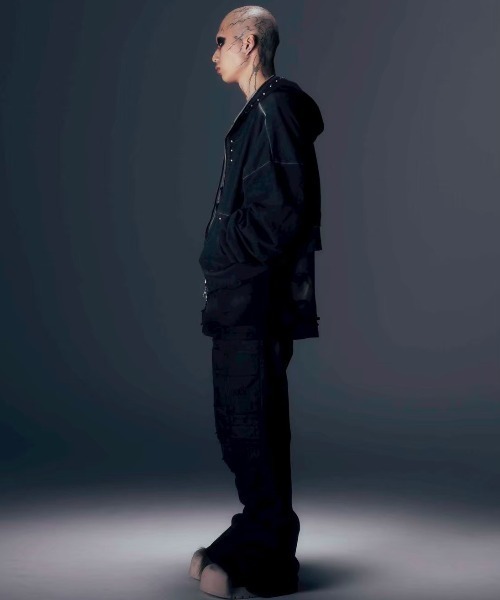 DIG YOUR OWN GRAVE(ディグユアオウングレイブ)の「【DIG YOUR OWN GRAVE】COATING SLASH FLARE PANTS / 【ディグユアオウングレイブ】コーティングダメージフレアパンツ<着用動画あり>(デニムパンツ・メンズ・ブラック・M/L)」の6枚目の写真