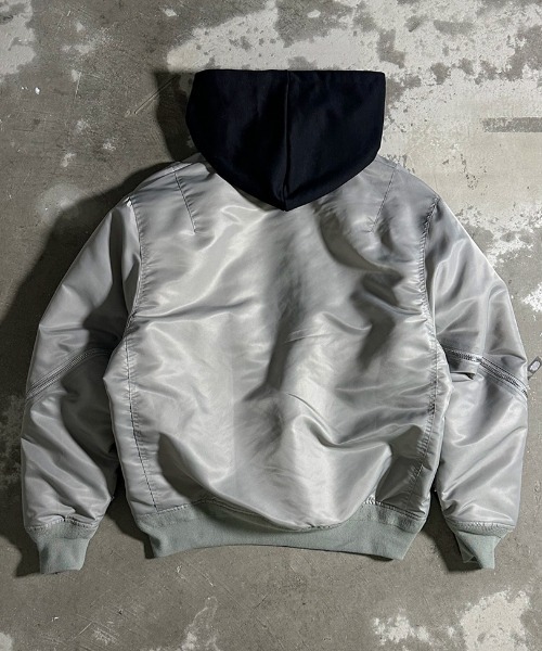 A'GEM/9 × .kom 『A'GEM/9/エージェムナイン』フード着脱MA-1フライト