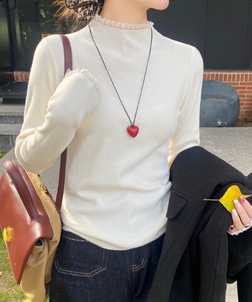 yuue' ( wear )（ユーイ）の「レースフリルドッキングハイネックリブニットトップス（ニット/セーター・レディース・ベージュ/グレー/アイボリー/ブラック・FREE）」の7枚目の写真