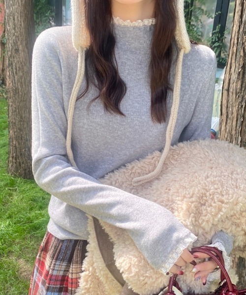 yuue' ( wear )（ユーイ）の「レースフリルドッキングハイネックリブニットトップス（ニット/セーター・レディース・ベージュ/グレー/アイボリー/ブラック・FREE）」の10枚目の写真