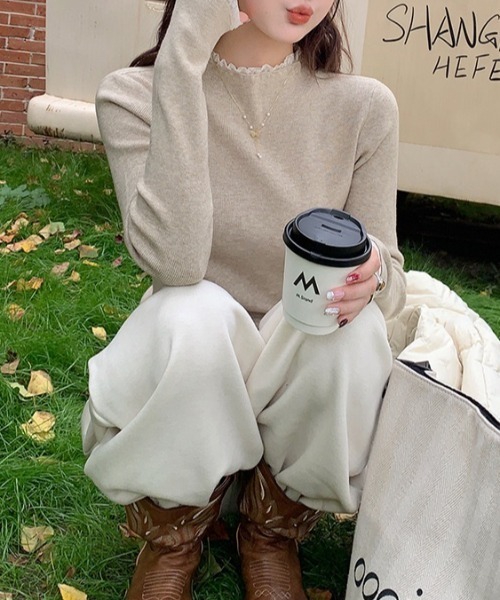 yuue' ( wear )（ユーイ）の「レースフリルドッキングハイネックリブニットトップス（ニット/セーター・レディース・ベージュ/グレー/アイボリー/ブラック・FREE）」の13枚目の写真