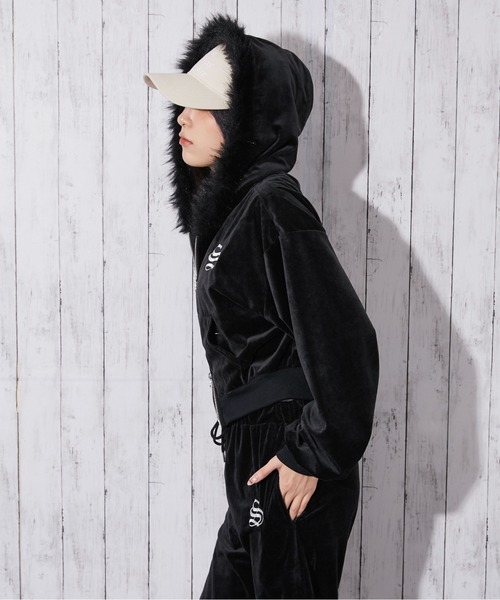 セール】《ファーフード×ベロア素材》レディース ジップパーカー