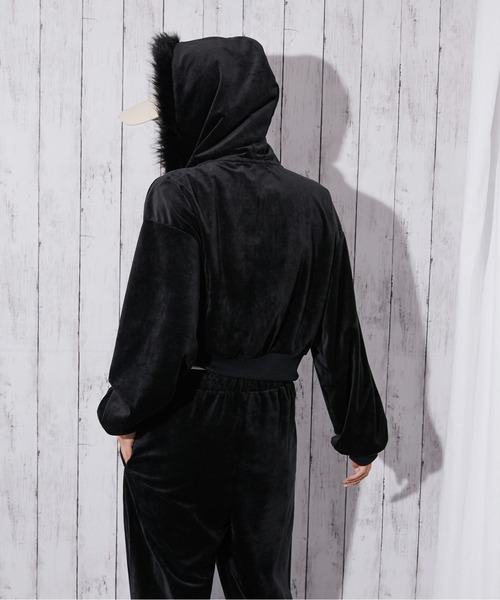 セール】《ファーフード×ベロア素材》レディース ジップパーカー