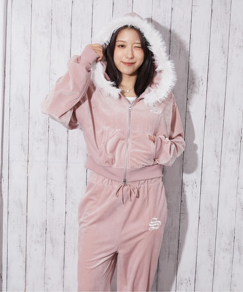 セール】《ファーフード×ベロア素材》レディース ジップパーカー