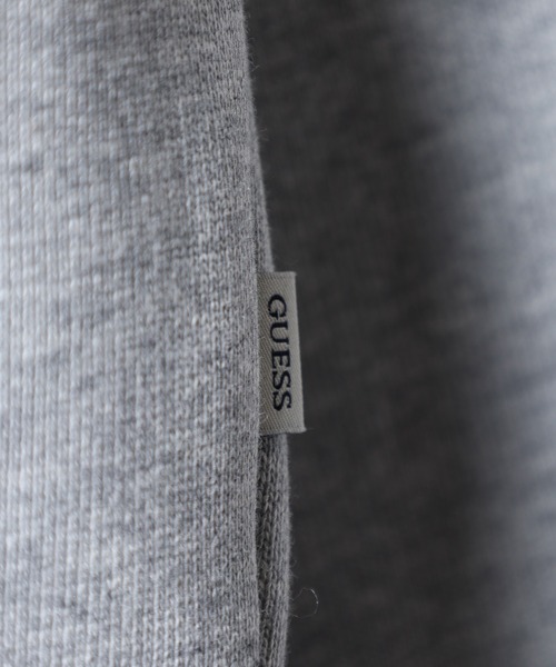 GUESS JEANS(ゲスジーンズ)の「GUESS JEANS ロゴ刺繍スウェットシャツ(スウェット・メンズ・ブラック/チャコールグレー・XL/S/M/L)」の6枚目の写真