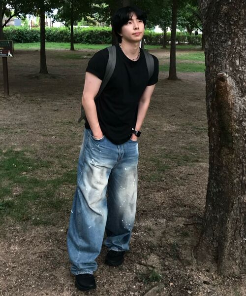 NOUN(ノウン)の「wide curved denim pants (painting blue)(デニムパンツ・メンズ・その他・1/2/0)」の16枚目の写真