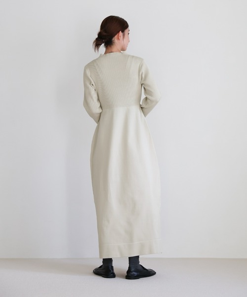 select MOCA(セレクトモカ)の「スポンディッシュバルーンニットワンピース(ワンピース・レディース・ブラック/アイボリー/キャメル・MEDIUM/LARGE)」の9枚目の写真