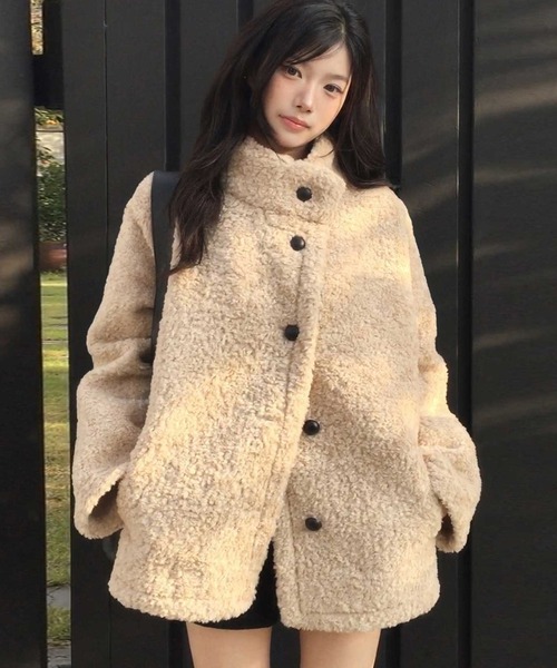 LAFFMO(ラフモ)の「ボアスタンドカラー裏起毛ミドルコート(その他アウター・レディース・ダークグレー/ベージュ・F)」の1枚目の写真