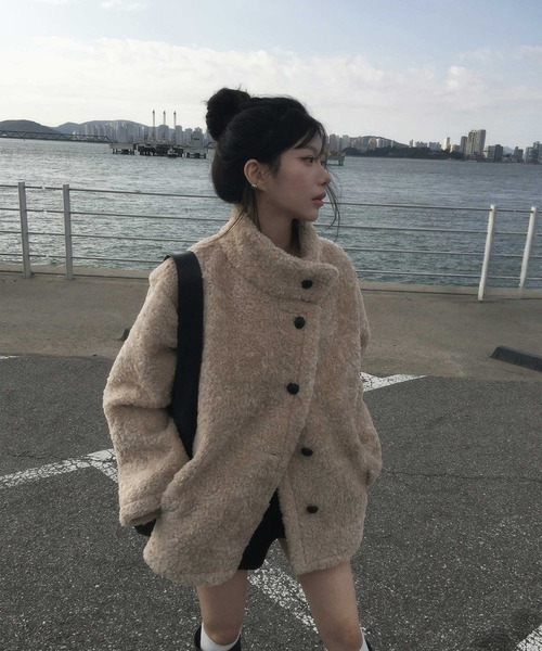 LAFFMO(ラフモ)の「ボアスタンドカラー裏起毛ミドルコート(その他アウター・レディース・ダークグレー/ベージュ・F)」の19枚目の写真