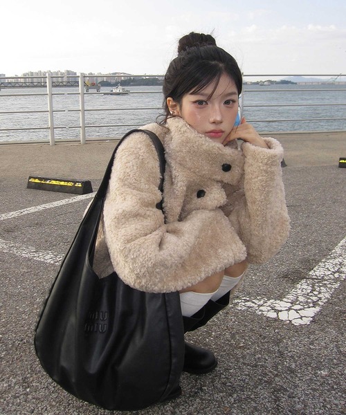 LAFFMO(ラフモ)の「ボアスタンドカラー裏起毛ミドルコート(その他アウター・レディース・ダークグレー/ベージュ・F)」の20枚目の写真