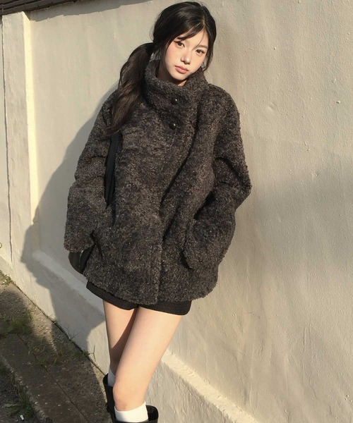 LAFFMO(ラフモ)の「ボアスタンドカラー裏起毛ミドルコート(その他アウター・レディース・ダークグレー/ベージュ・F)」の6枚目の写真