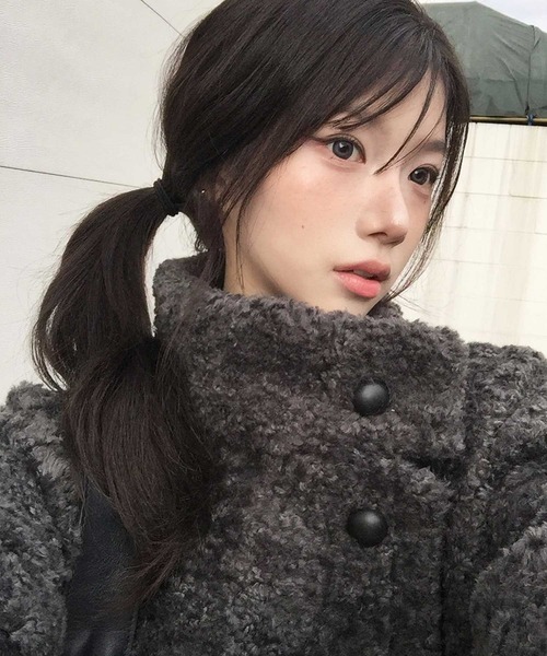 LAFFMO(ラフモ)の「ボアスタンドカラー裏起毛ミドルコート(その他アウター・レディース・ダークグレー/ベージュ・F)」の9枚目の写真