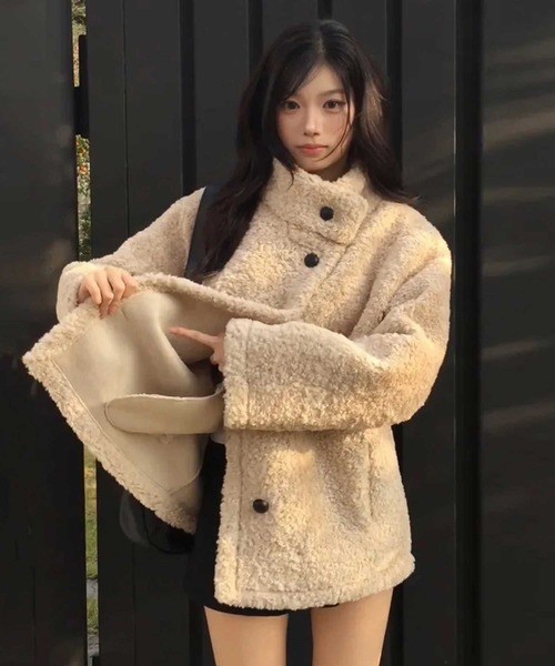 LAFFMO(ラフモ)の「ボアスタンドカラー裏起毛ミドルコート(その他アウター・レディース・ダークグレー/ベージュ・F)」の16枚目の写真