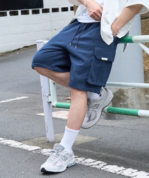 MAISON CLUB(メゾンクラブ)の「【MAISON CLUB】新素材追加!ワイドカーゴハーフパンツ ショートパンツ ナイロンショーツ / スウェットショーツ(カーゴパンツ・メンズ・ブラック/ブラック系その他2/アイボリー/カーキ/ネイビー系2/グレー系その他2/ネイビー・L/M)」の22枚目の写真