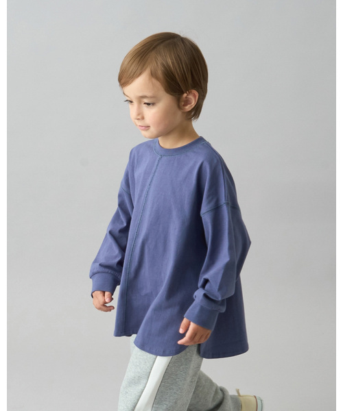 b・ROOM（ビールーム）の「【デイリースタンダードウェアシリーズ】ゆるっとオーバーサイズのシンプル長袖Tシャツ（Tシャツ/カットソー・キッズ・マスタード/グリーン系その他/アイボリー/トップグレー/ブルー系その他/ライラック/ブラック/ブルーグレー・130cm/140cm/150cm/100cm/110cm/120cm）」の6枚目の写真