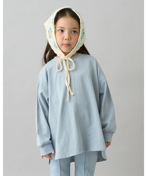 b・ROOM（ビールーム）の「【デイリースタンダードウェアシリーズ】ゆるっとオーバーサイズのシンプル長袖Tシャツ（Tシャツ/カットソー・キッズ・マスタード/グリーン系その他/アイボリー/トップグレー/ブルー系その他/ライラック/ブラック/ブルーグレー・130cm/140cm/150cm/100cm/110cm/120cm）」の3枚目の写真