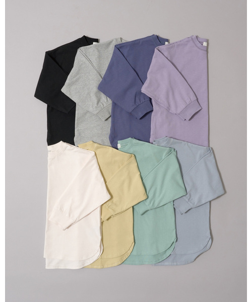 b・ROOM（ビールーム）の「【デイリースタンダードウェアシリーズ】ゆるっとオーバーサイズのシンプル長袖Tシャツ（Tシャツ/カットソー・キッズ・マスタード/グリーン系その他/アイボリー/トップグレー/ブルー系その他/ライラック/ブラック/ブルーグレー・130cm/140cm/150cm/100cm/110cm/120cm）」の14枚目の写真