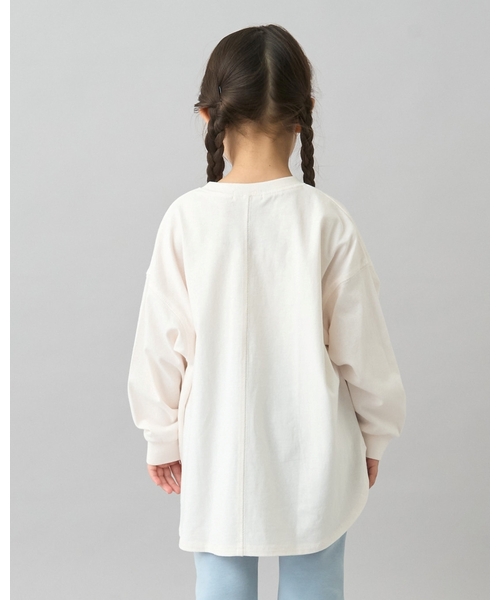 b・ROOM（ビールーム）の「【デイリースタンダードウェアシリーズ】ゆるっとオーバーサイズのシンプル長袖Tシャツ（Tシャツ/カットソー・キッズ・マスタード/グリーン系その他/アイボリー/トップグレー/ブルー系その他/ライラック/ブラック/ブルーグレー・130cm/140cm/150cm/100cm/110cm/120cm）」の20枚目の写真