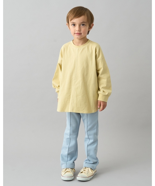 b・ROOM（ビールーム）の「【デイリースタンダードウェアシリーズ】ゆるっとオーバーサイズのシンプル長袖Tシャツ（Tシャツ/カットソー・キッズ・マスタード/グリーン系その他/アイボリー/トップグレー/ブルー系その他/ライラック/ブラック/ブルーグレー・130cm/140cm/150cm/100cm/110cm/120cm）」の21枚目の写真