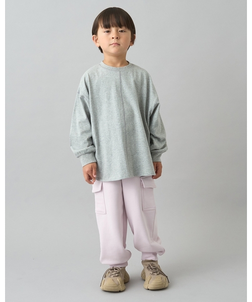 b・ROOM（ビールーム）の「【デイリースタンダードウェアシリーズ】ゆるっとオーバーサイズのシンプル長袖Tシャツ（Tシャツ/カットソー・キッズ・マスタード/グリーン系その他/アイボリー/トップグレー/ブルー系その他/ライラック/ブラック/ブルーグレー・130cm/140cm/150cm/100cm/110cm/120cm）」の22枚目の写真