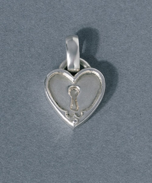 ◇Charms◇ハートキーホールチャーム/鍵/レディース/メンズ/期間限定