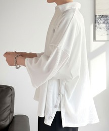 Java（ジャバ）の「《JaVaジャバコラボ》スリットボタン仕様リンクル加工オーバーサイズドルマンシャツ（シャツ/ブラウス）」