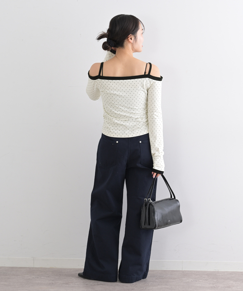U by SPICK&SPAN（ユーバイスピックアンドスパン）の「ドットプリントオフショルトップス（Tシャツ/カットソー・レディース・ホワイト/ブラック・FREE）」の14枚目の写真