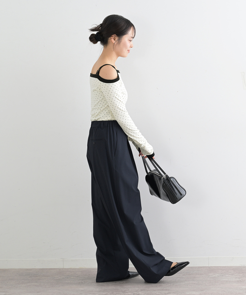 U by SPICK&SPAN（ユーバイスピックアンドスパン）の「ドットプリントオフショルトップス（Tシャツ/カットソー・レディース・ホワイト/ブラック・FREE）」の15枚目の写真