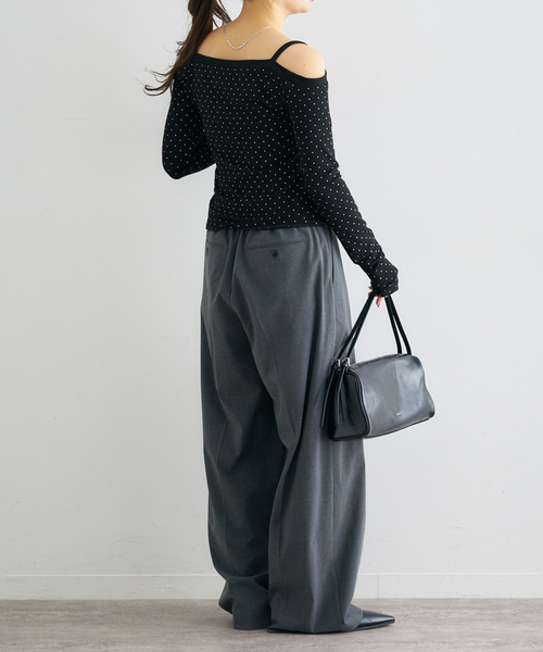 U by SPICK&SPAN（ユーバイスピックアンドスパン）の「ドットプリントオフショルトップス（Tシャツ/カットソー・レディース・ホワイト/ブラック・FREE）」の20枚目の写真