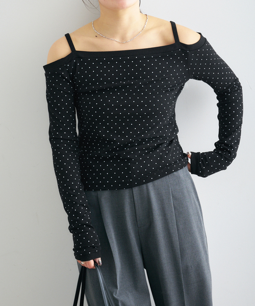U by SPICK&SPAN（ユーバイスピックアンドスパン）の「ドットプリントオフショルトップス（Tシャツ/カットソー・レディース・ホワイト/ブラック・FREE）」の22枚目の写真