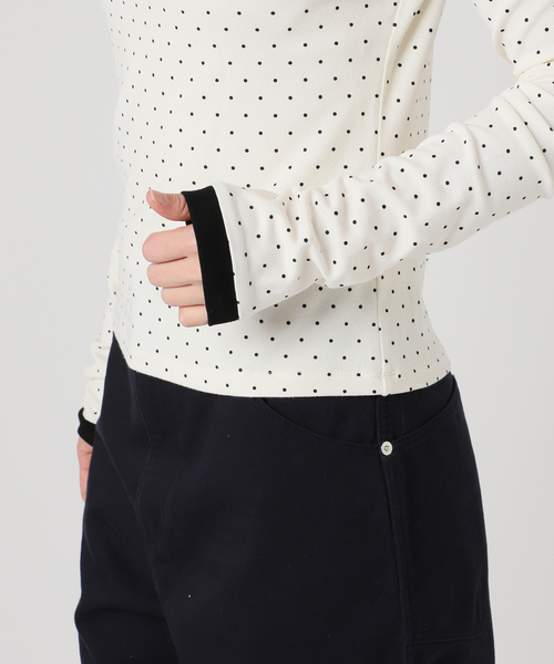 U by SPICK&SPAN（ユーバイスピックアンドスパン）の「ドットプリントオフショルトップス（Tシャツ/カットソー・レディース・ホワイト/ブラック・FREE）」の5枚目の写真