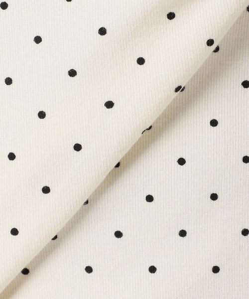 U by SPICK&SPAN（ユーバイスピックアンドスパン）の「ドットプリントオフショルトップス（Tシャツ/カットソー・レディース・ホワイト/ブラック・FREE）」の6枚目の写真