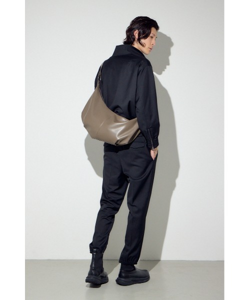 AZUL by moussy(アズールバイマウジー)の「合皮ショルダーBAG(ショルダーバッグ・メンズ・ブラック/グレー・FREE)」の15枚目の写真
